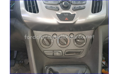 ford tourneo connect çıkma klima paneli