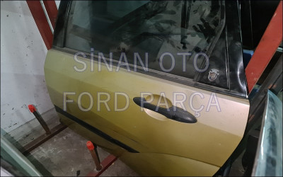 Ford Focus 1 Sol Arka Kapı 